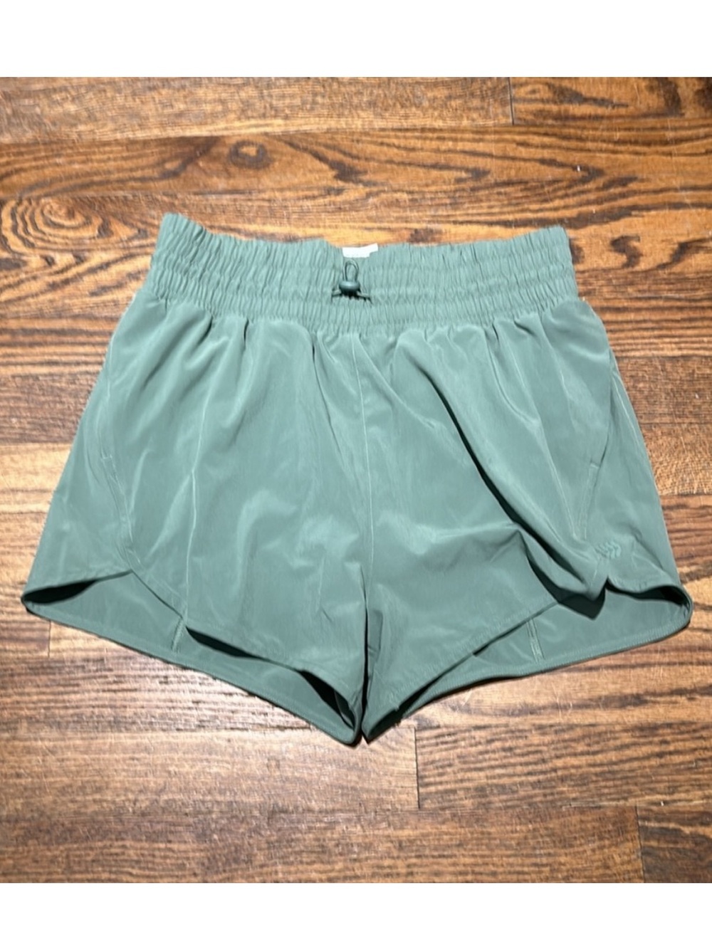 Women’s Woven high rise Shorts